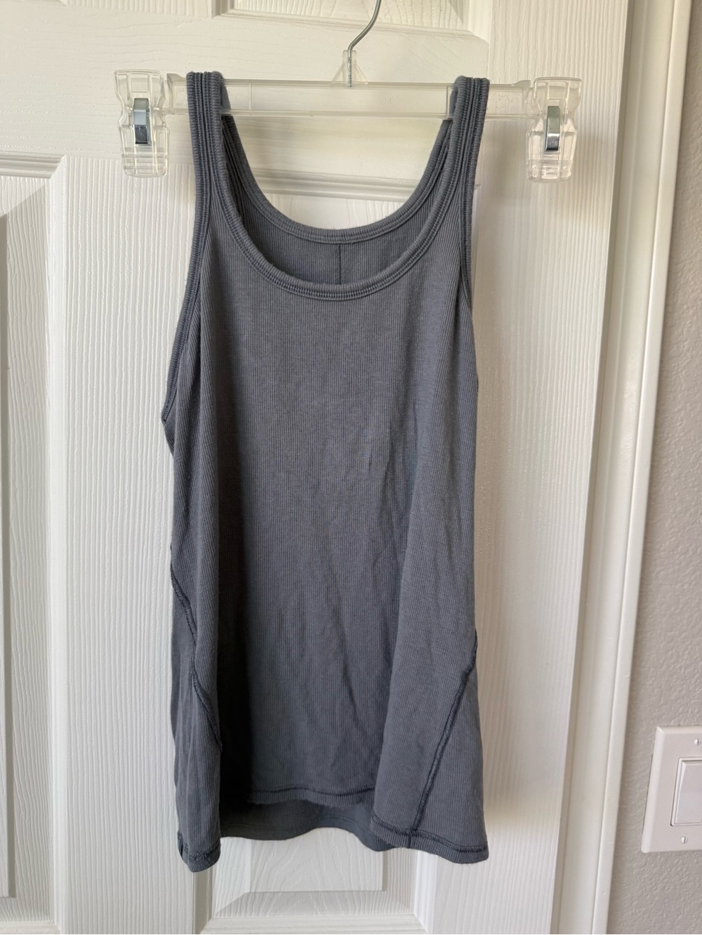lululemon athletica Gray Scoop Neck Tank - Sleek Everyday Activewear